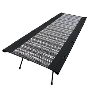 2 用嬰兒床床單：黑色北歐圖案