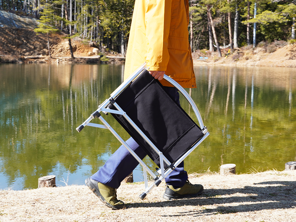 ☆極美品☆ FUTURE FOX アルミ焚き火ローチェア 組み立て式 2脚 ☆極美品☆ FUTURE FOX アルミ焚き火ローチェア 組み立て式 2脚